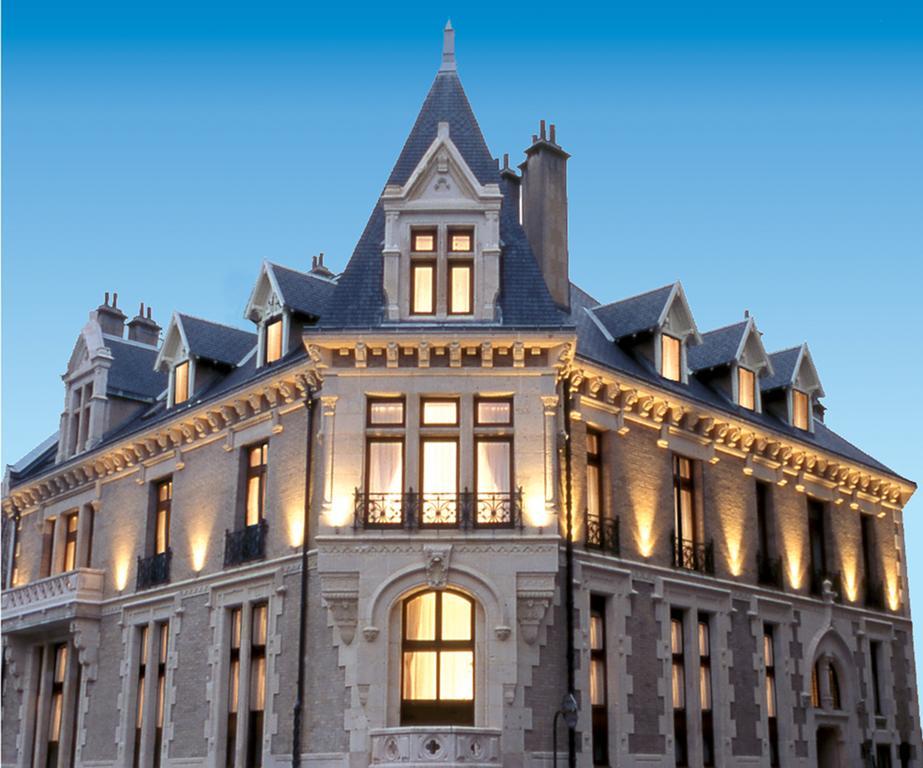 Privilodges Chateau Perrin Grenoble Exterior foto